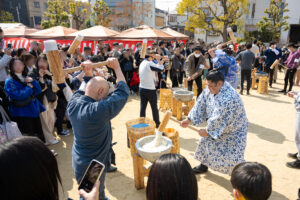 髙翔＆二子山部屋力士とのおもちつき